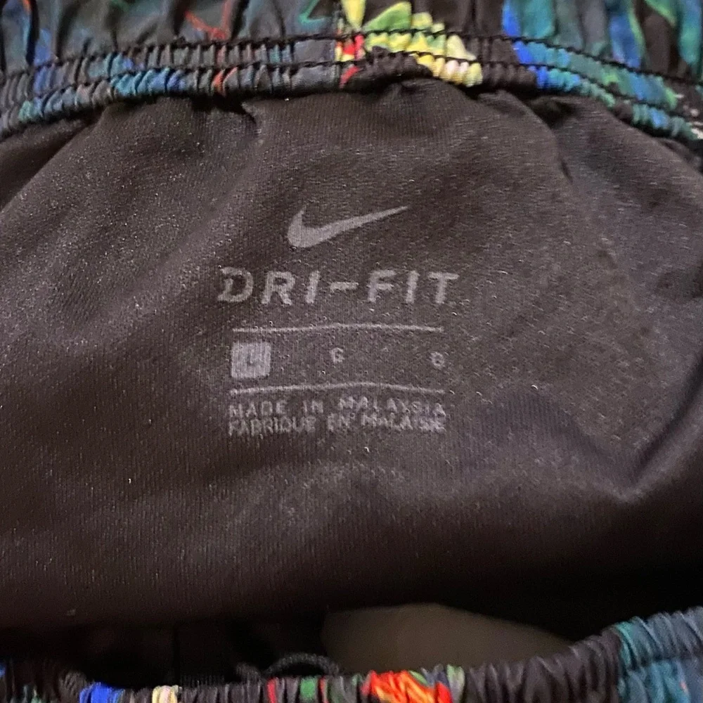 Nike Dri-Fit Women's Tropical Black and Red Shorts - Picture 2 of 4